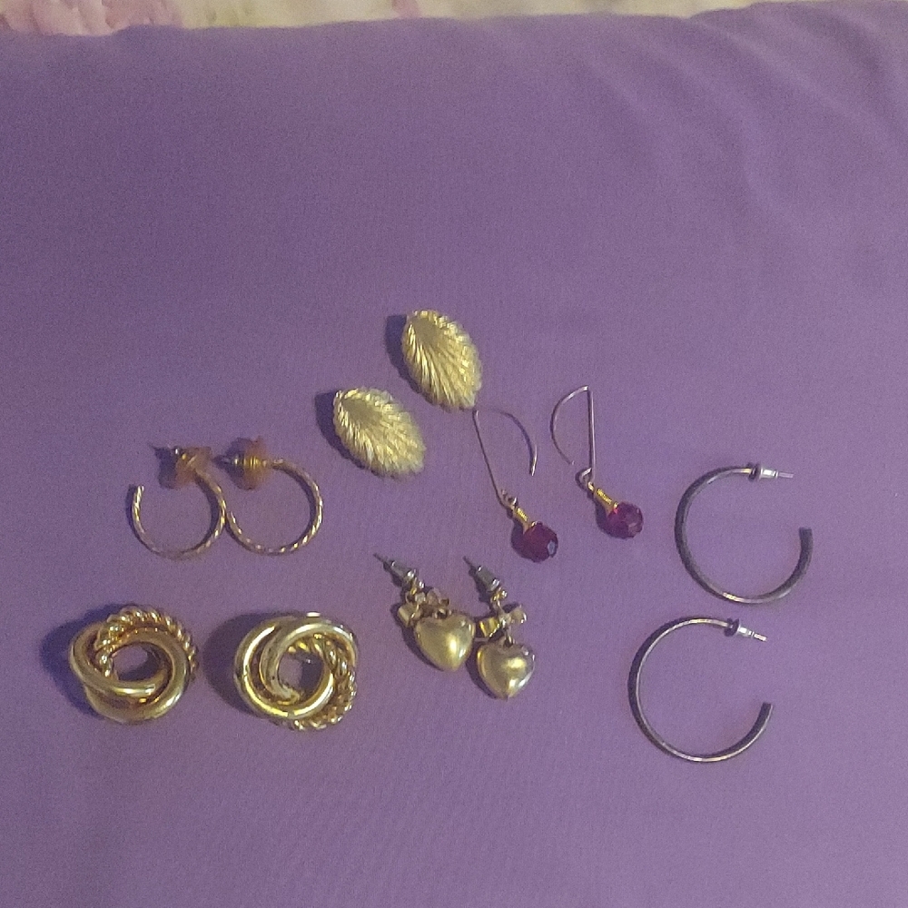 6/$10 6 Pc. Set For $6 Of Elegant Gold and Silver Earring Set (2)